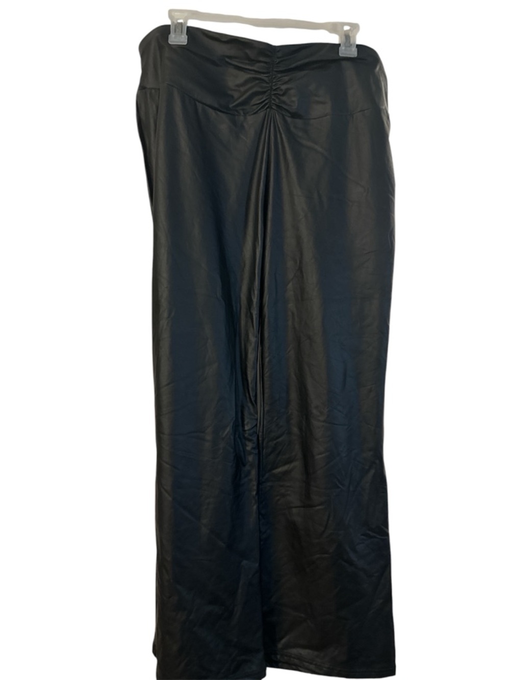 NWT SHEIN Black Faux-Leather pants with Center Ruched Detail 3x cute 🥰